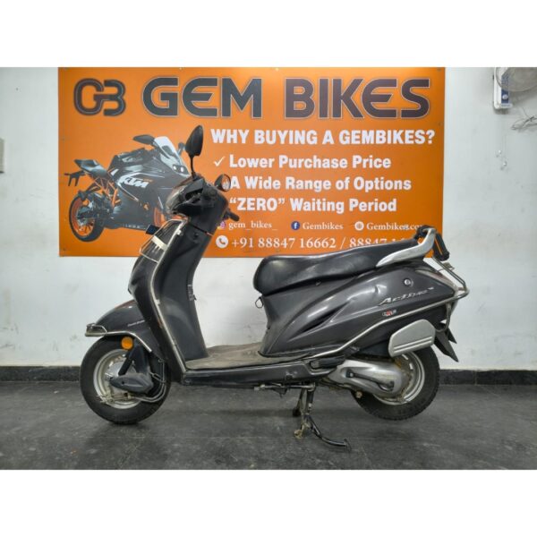 honda activa 4g black 2018 model (3) Honda Activa 4G – 2018