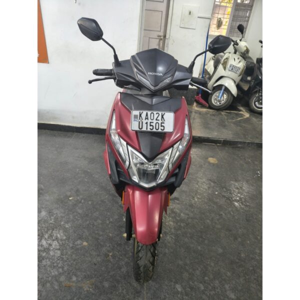 honda dio (2) Honda dio dx Model 2023 Kilometres running 31991 Owner 01 Price 75k