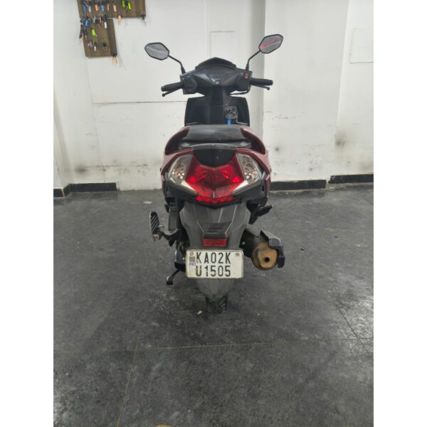honda dio Honda dio dx Model 2023 Kilometres running 31991 Owner 01 Price 75k