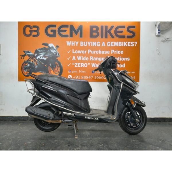 honda grazia black 2019 model (3) Honda Grazia – 2019