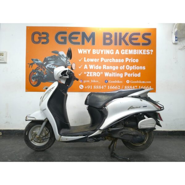 yamaha fascino 2016 model white (3) Yamaha Fascino – 2016