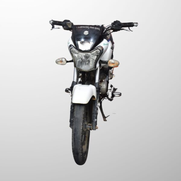 Bajaj V15 (2016) – Single Owner | Budget Commuter Bike