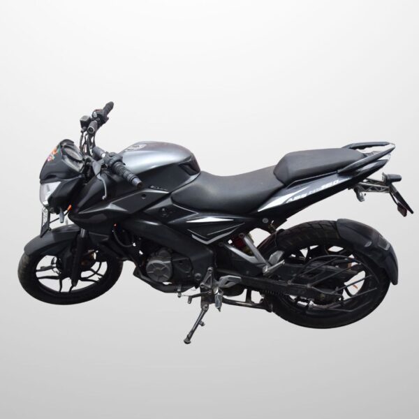 Bajaj Pulsar NS160 (2017) Black – 2nd Owner | Sporty Bike