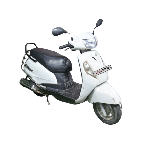 3 Suzuki Access 125 – White 2013 Model