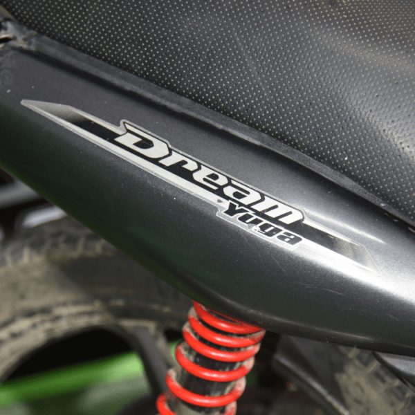 4 Honda dream yuga 2015 Model