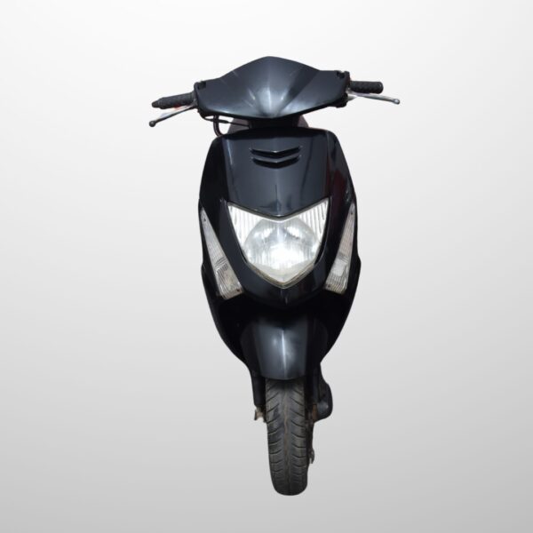 4 Honda Dio (2011) – Single Owner | Budget Scooter