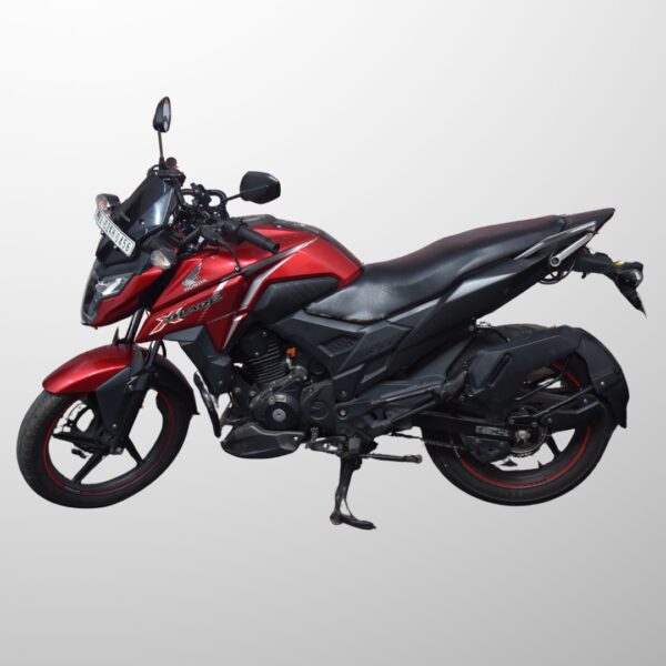 4 Honda X-Blade Dual Disc (2021) – Single Owner | Sporty Commuter