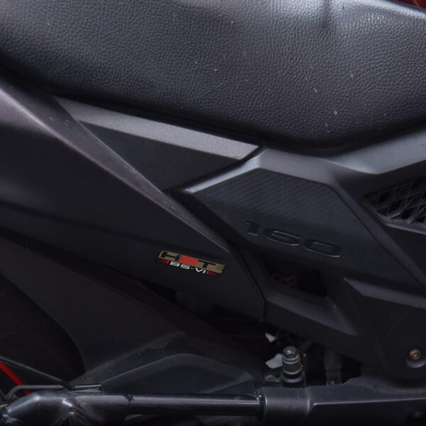 5 Honda X-Blade Dual Disc (2021) – Single Owner | Sporty Commuter